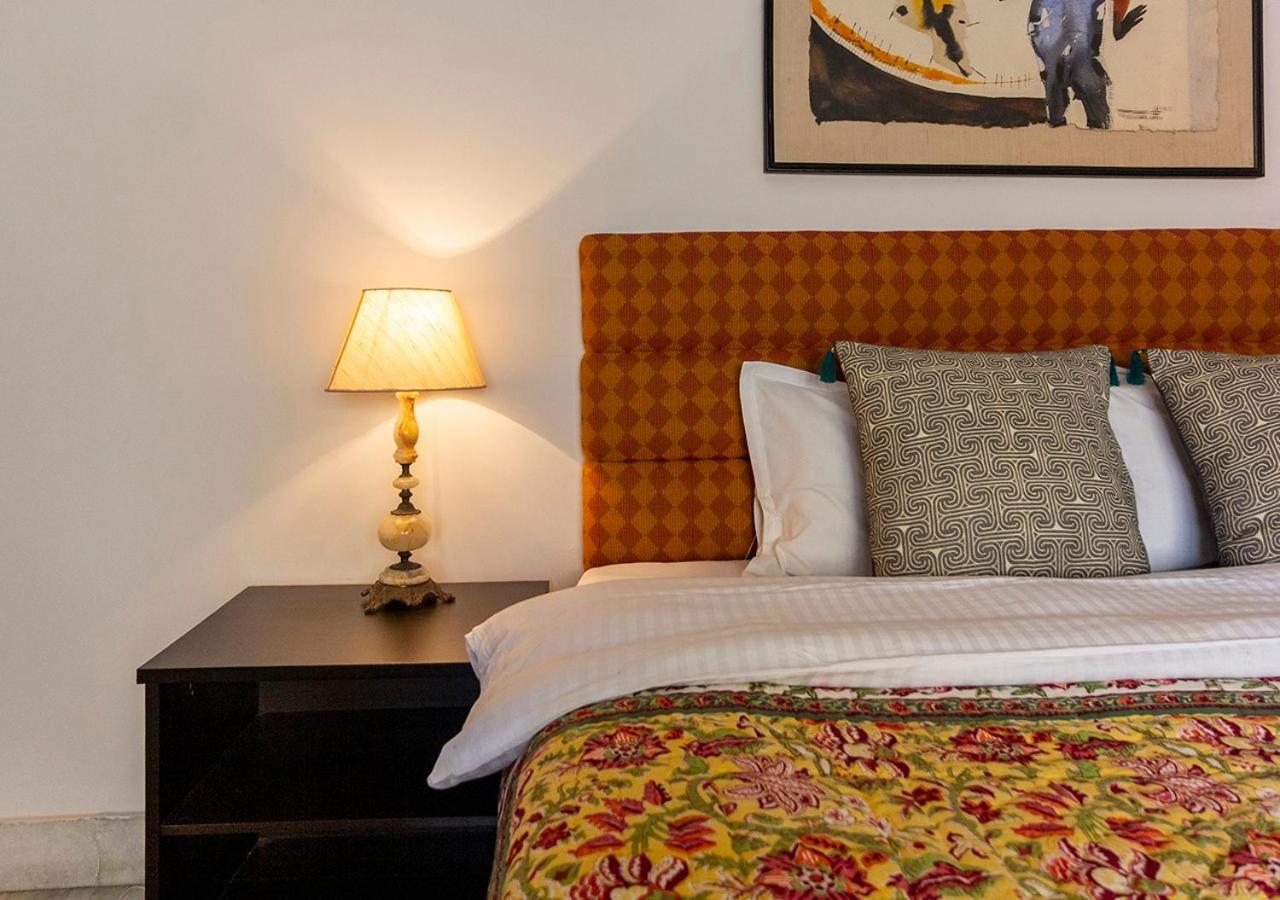 Neelam Bed & Breakfast Kolkata Luaran gambar