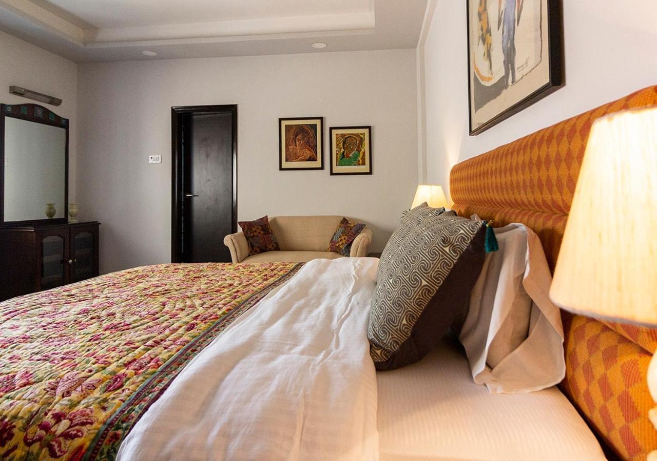 Neelam Bed & Breakfast Kolkata Luaran gambar