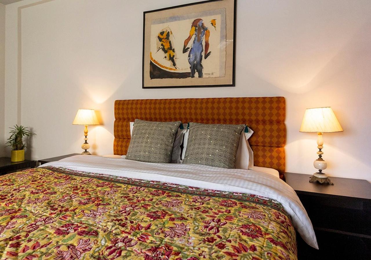 Neelam Bed & Breakfast Kolkata Luaran gambar